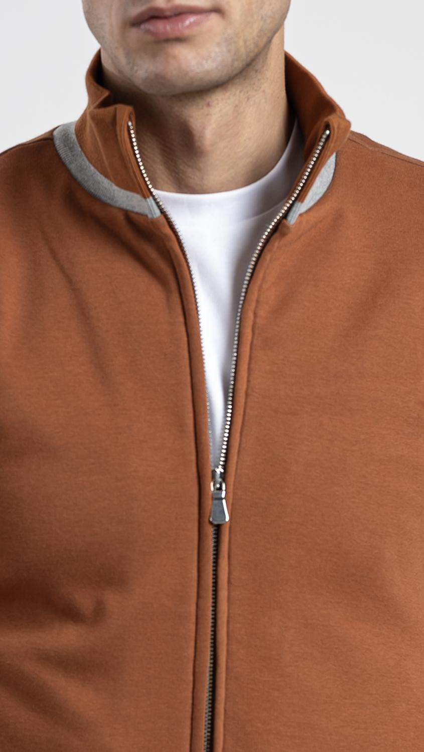 ZIPPERED SWEATSHIRT